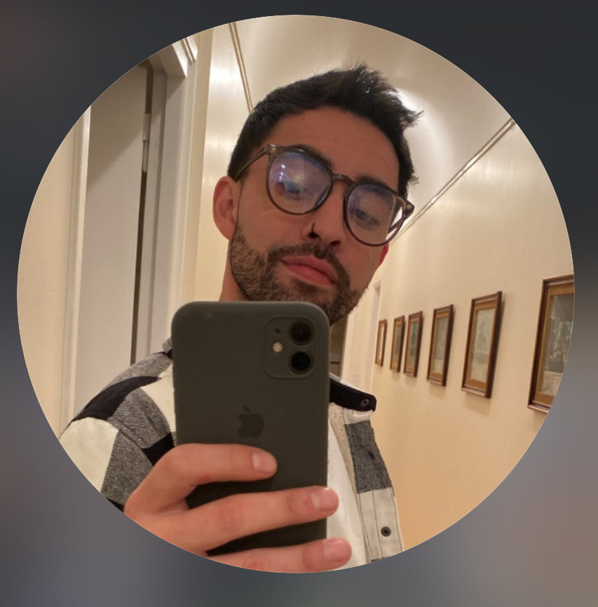 <em><strong>Carlos Méndez</strong></em>