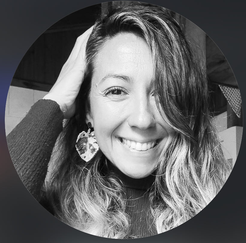 <em><strong>Carla Estrada</strong></em>