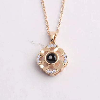 Te Amo en 100 Idiomas™ | Oro 18K y un mensaje que llega directo al corazón